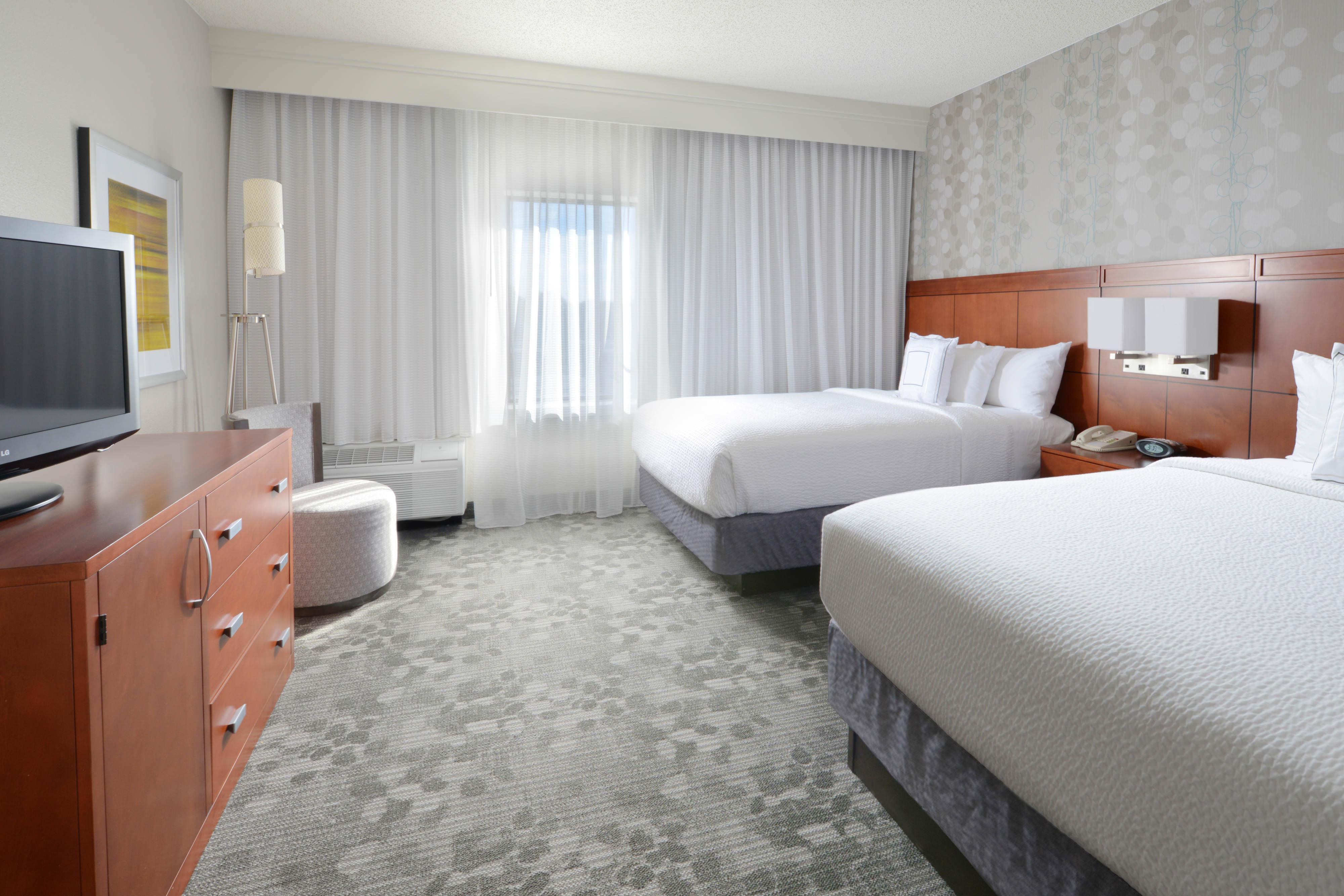 Sonesta Select Expressway